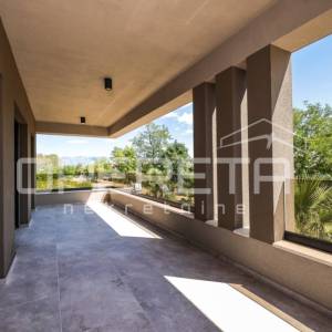 Trosoban stan s pogledom na more, 114 m2, 300 m od mora, Sabunike, Privlaka