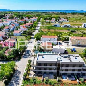 Trosoban stan u novogradnji,110 m2, 300 m od mora, Sabunike, Privlaka