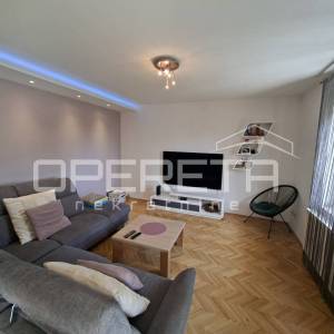 Trosobni stan sa natkrivenom terasom 112 m2, Blatine