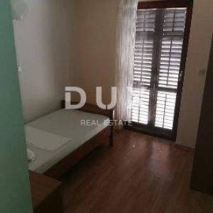 TURANJ - hotel prvi red do mora