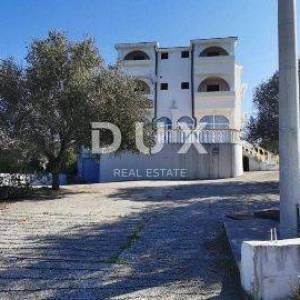 TURANJ - hotel prvi red do mora