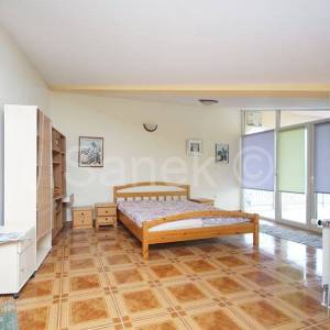 Turistički objekt sa šest apartmana - Komarna (Dubrovačko-neretvanska županija)