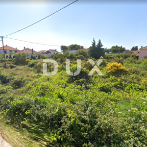 UGLJAN- građevinsko zemljište 2. RED DO MORA!!!- 2500m2 za obiteljsku kuću/  villu/ apartmane/ kuće za iznajmljivanje- odmor s ...