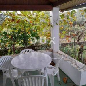 UGLJAN - kuća sa dvije stambene jedinice