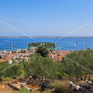 UGLJAN, PREKO – Građevinsko zemljište 536 m² s panoramskim pogledom na more i Za