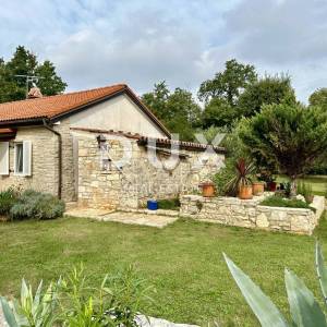 UMAG, OKOLICA - Idilična kuća na osami, blizina mora