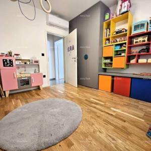 UMAG - Prodaja moderno uređenog stana s garažnim i vanjskim parkirnim mjestom
