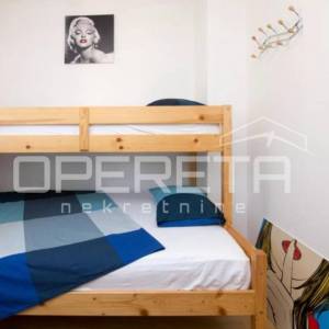 Uređen trosoban stan s privatnim vrtom i terasom, 89 m², prizemlje, Mocire, Zada