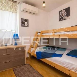 Uređen trosoban stan s privatnim vrtom i terasom, 89 m², prizemlje, Mocire, Zada