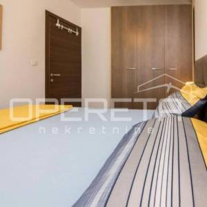 Uređen trosoban stan s privatnim vrtom i terasom, 89 m², prizemlje, Mocire, Zada