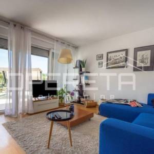 Uređen trosoban stan s privatnim vrtom i terasom, 89 m², prizemlje, Mocire, Zada