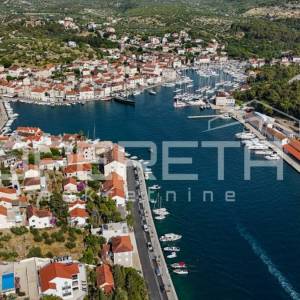Uživajte u ljepoti Brača – Građevinsko zemljište s infrastrukturom, Milna