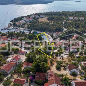 Uživajte u ljepoti Brača – Građevinsko zemljište s infrastrukturom, Milna