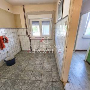 VARAŽDIN, KUĆA SA POSLOVNIM PROSTOROM