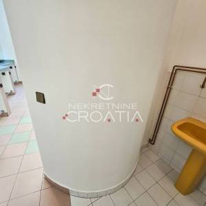 VARAŽDIN: KUĆA U NIZU, CENTAR