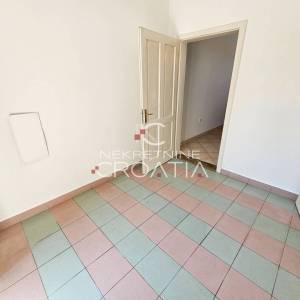 VARAŽDIN: KUĆA U NIZU, CENTAR