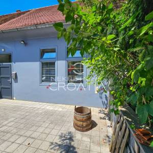 VARAŽDIN: KUĆA U NIZU, CENTAR