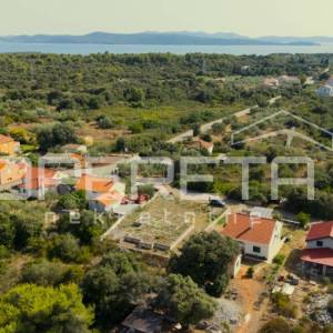 Varoška ulica, Ugljan, 650,00 m2, 90.000,00 EUR