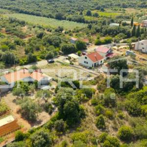 Varoška ulica, Ugljan, 650,00 m2, 90.000,00 EUR
