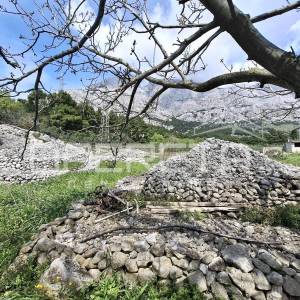 Vaš projekt u srcu prirode – zemljište sa šarmom, pogledom i potencijalom | Bašk