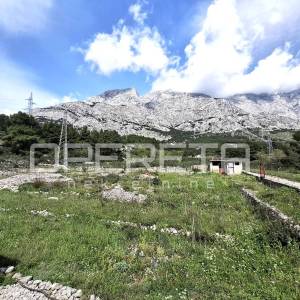 Vaš projekt u srcu prirode – zemljište sa šarmom, pogledom i potencijalom | Bašk