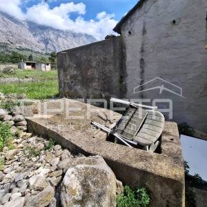 Vaš projekt u srcu prirode – zemljište sa šarmom, pogledom i potencijalom | Bašk
