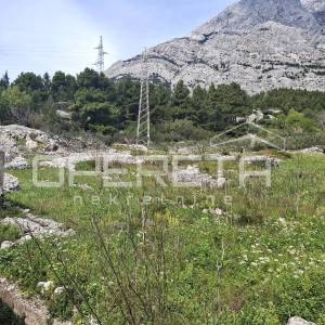 Vaš projekt u srcu prirode – zemljište sa šarmom, pogledom i potencijalom | Bašk