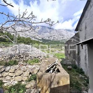 Vaš projekt u srcu prirode – zemljište sa šarmom, pogledom i potencijalom | Bašk