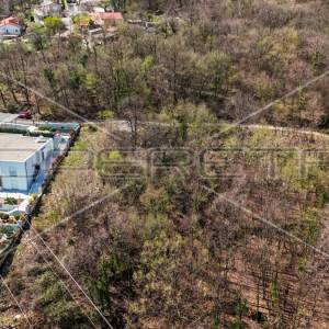 Veće građevinsko zemljište na 400m visine u brdu iznad Opatije,6432 m2