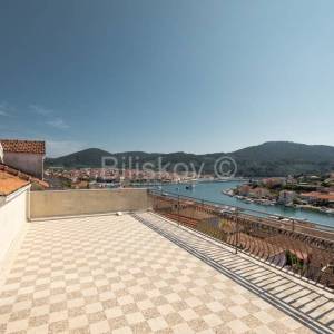 Vela Luka, prodaja 3 kuće u nizu, 1500m2 parcela