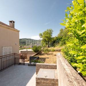 Vela Luka, prodaja 3 kuće u nizu, 1500m2 parcela
