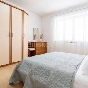 Vela Luka, prodaja 3 kuće u nizu, 1500m2 parcela