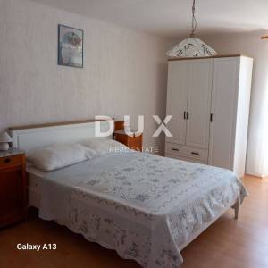 VELI LOŠINJ - Vrhunska prilika!! Kamena kuća s dva stana i pogledom na more