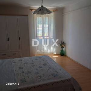 VELI LOŠINJ - Vrhunska prilika!! Kamena kuća s dva stana i pogledom na more