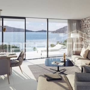 Veliki penthouse na cijeloj etaži luksuzne zgrade