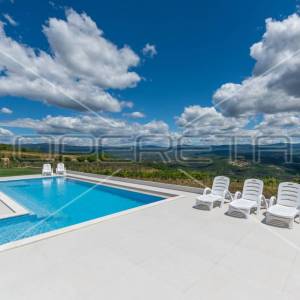 Vila na unikatnoj poziciji s neviđenim pogledom, Vrh (Istra)