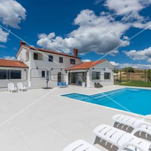 Vila na unikatnoj poziciji s neviđenim pogledom, Vrh (Istra)