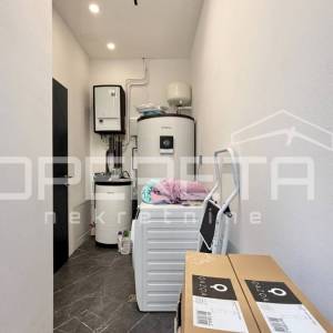 Vila s panoramskim pogledom na more i Velebit, 275m2
