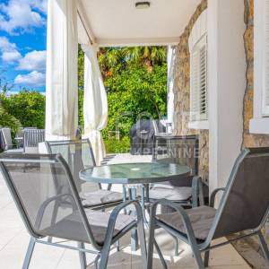 VILLA S DUŠOM - CRIKVENICA