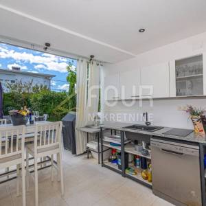 VILLA S DUŠOM - CRIKVENICA