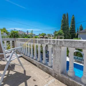 VILLA S DUŠOM - CRIKVENICA