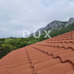 VINODOLSKA DOLINA, BRIBIR - Stan u potkrovlju sa prekrasnim pogledom