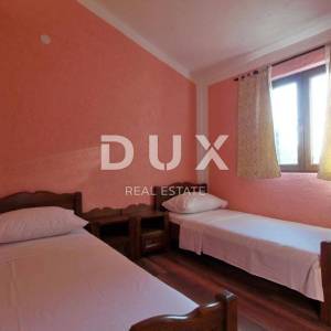 VIR - apartmanska kuća sa bazenom