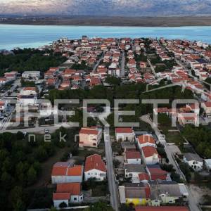 Vir - Kuća s dva apartmana – idealna za odmor ili investiciju