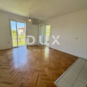 VIŠKOVO - 1S+DB, 43 m2, okućnica!