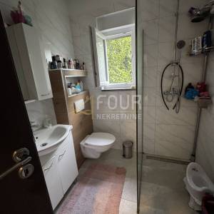 Viškovo, 60.01m2, 2s+db, lođa, pogled na more