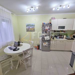 Viškovo, 84.32m2, dvoetažni stan 3s+db, terasa