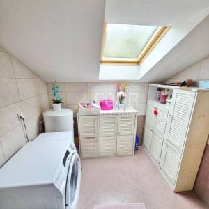 Viškovo, 84.32m2, dvoetažni stan 3s+db, terasa