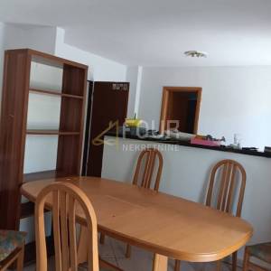 Viškovo, 95m2, namješten stan, 3s+db, balkon, zajednička okućnica