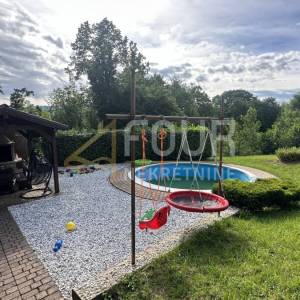 Viškovo, dvoetažni 3s+db, 141.89m2, zajednički bazen
